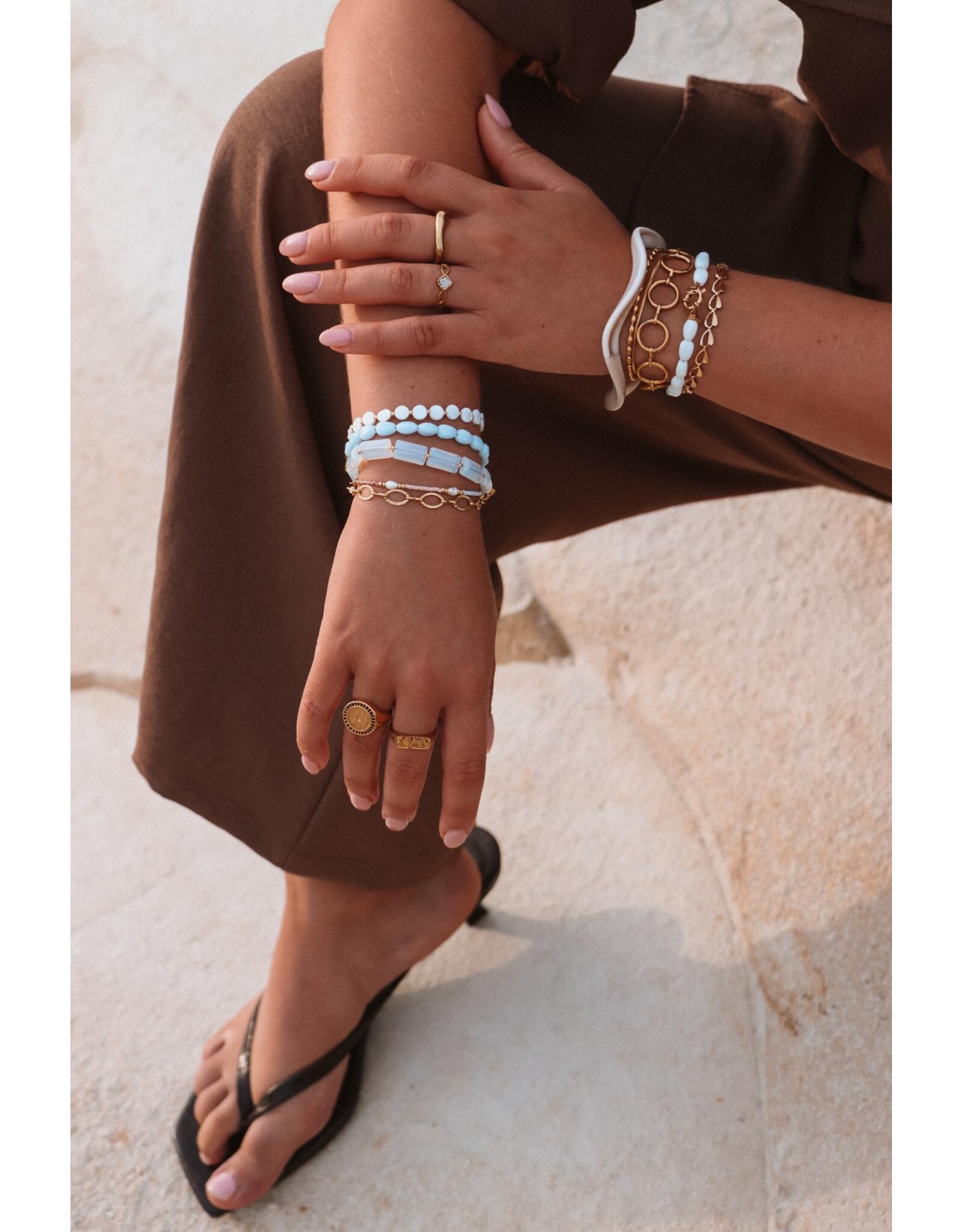 Armband shades of blue