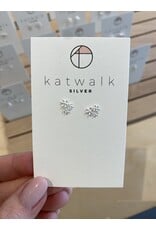 Oorstekers  trio bloemetjes zilver