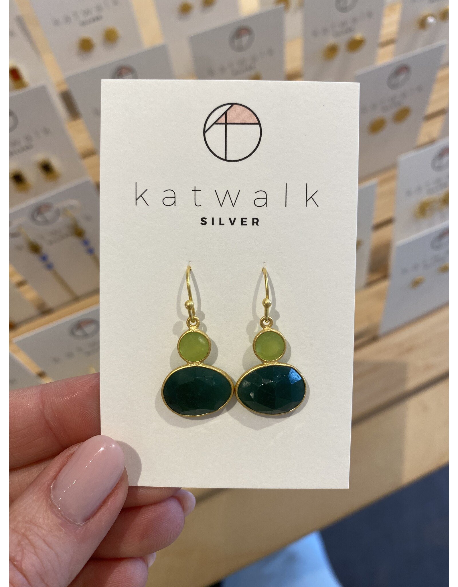 Oorhangers gemstones groen goud