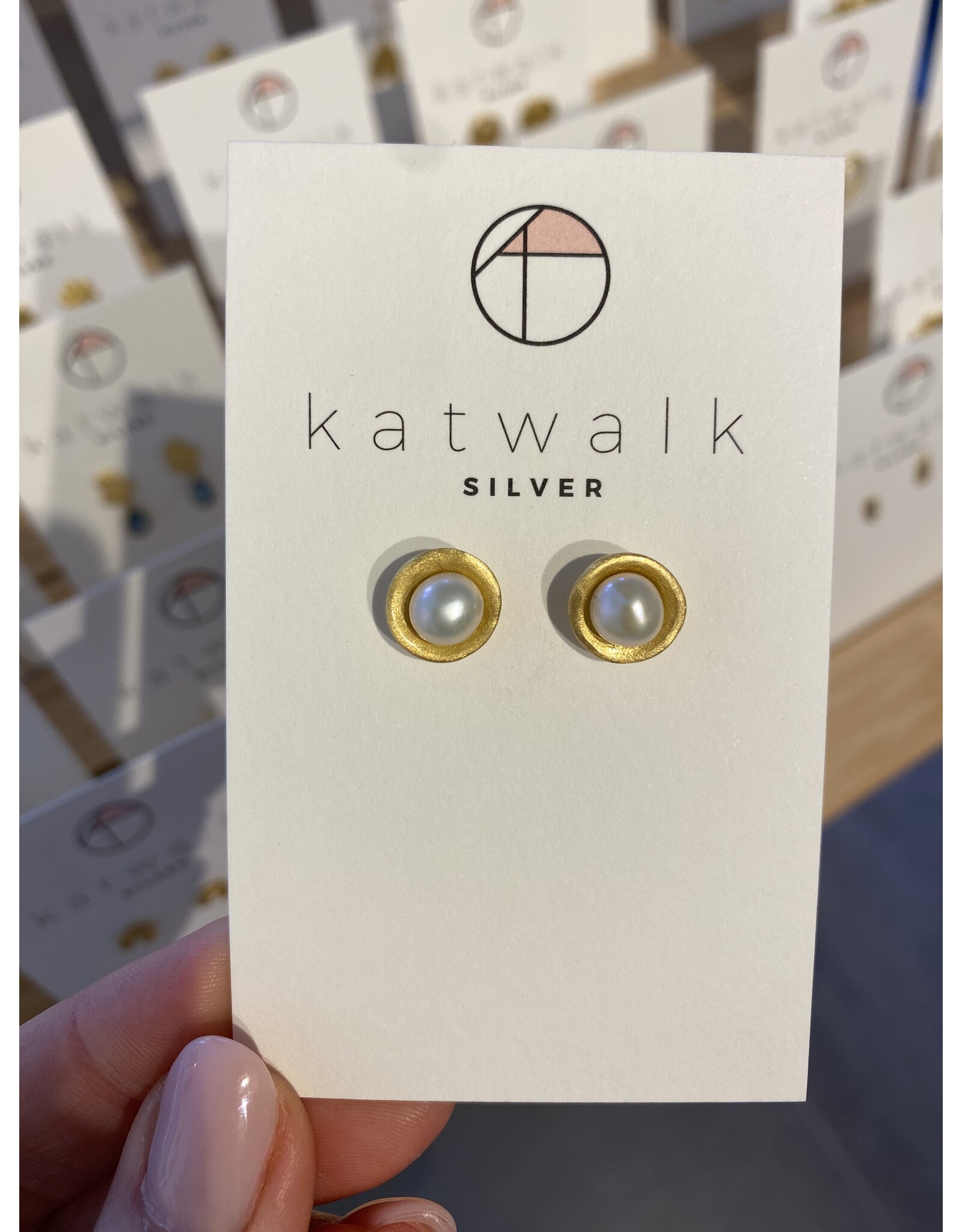 Oorstekers parel goud