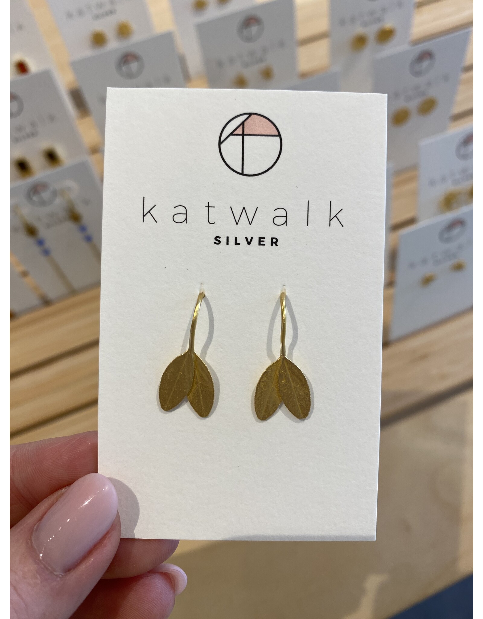 Oorhangers 2 blaadjes goud