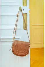 Crossbody cognac detail