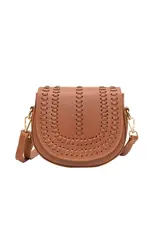Crossbody cognac detail