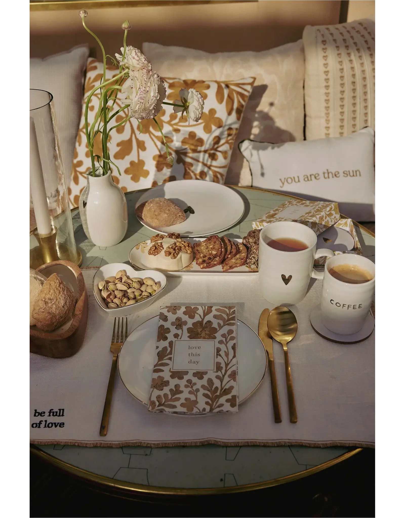 Servetten bloemen Love this day