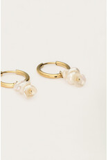 Oorringen schelp wit