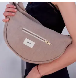 Crossbody arthur