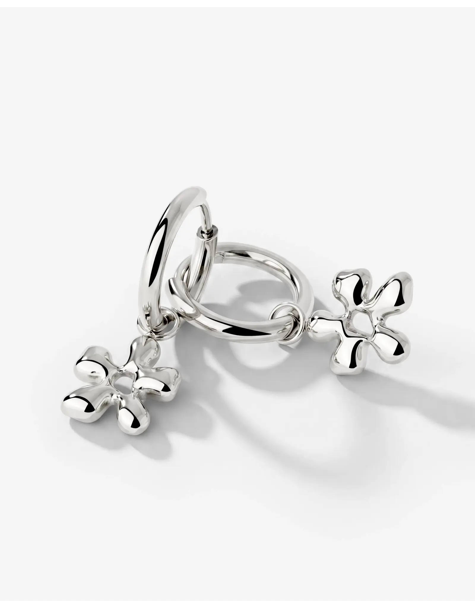 Oorringen flower silver