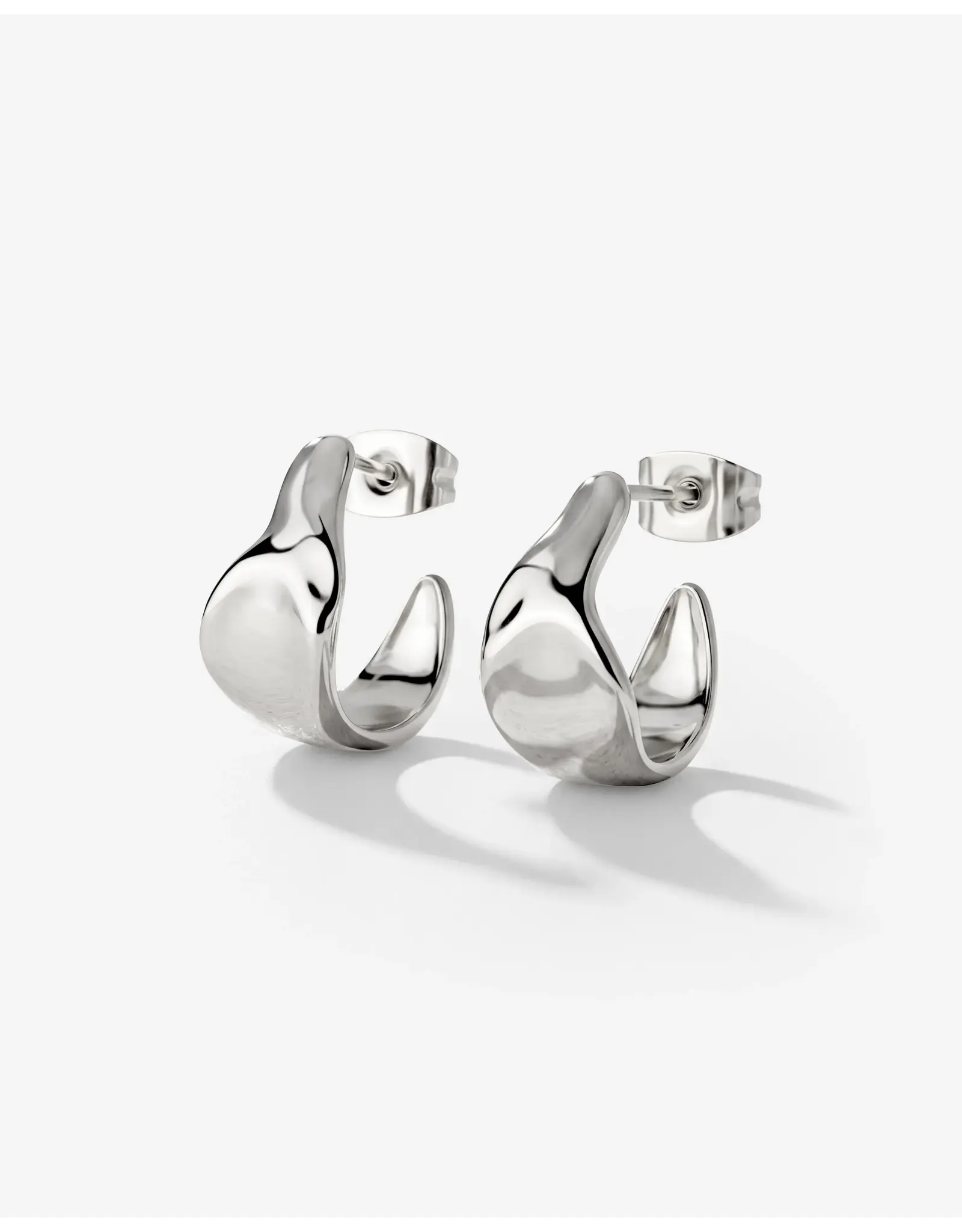 Oorringen liquid shape silver