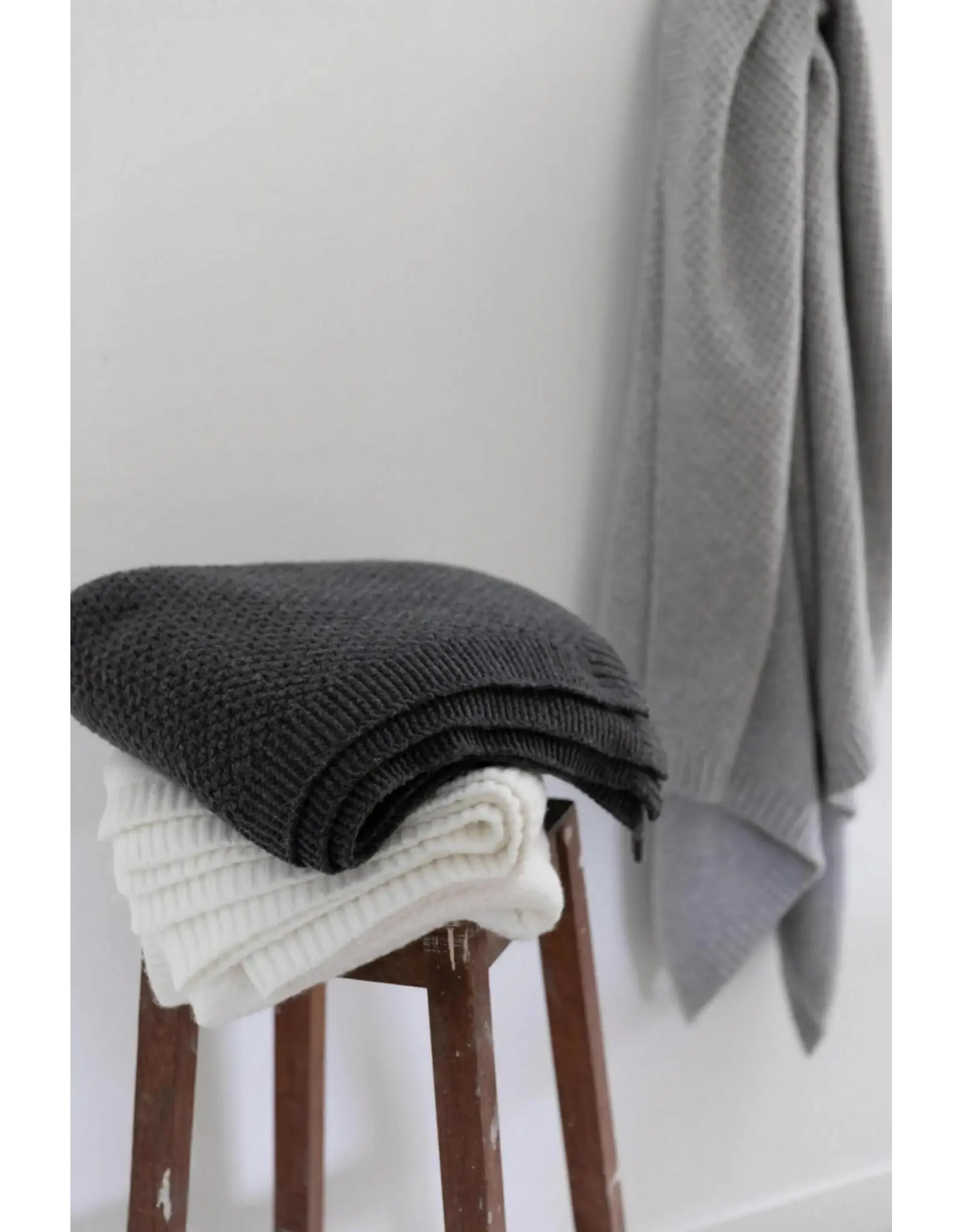 Plaid tricot donkergrijs