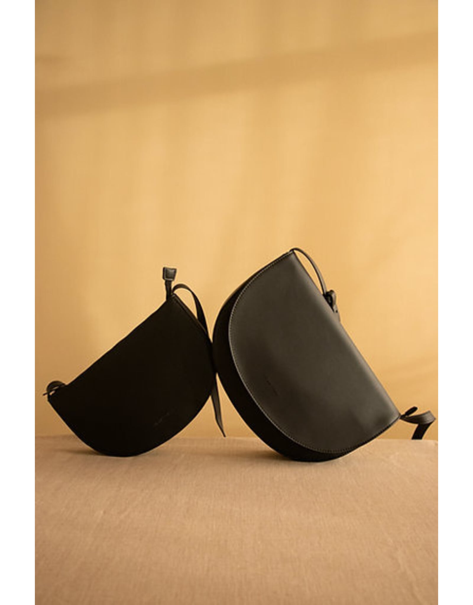 Handtas Soma black