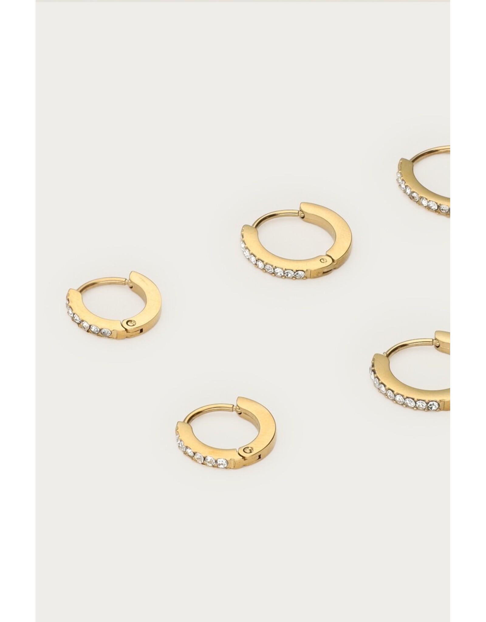 Set oorbellen rond strass