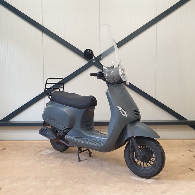 Tweedehands scooters| DAB Scooters \u0026 Motoren - DAB scooters \u0026 Motoren B.V.