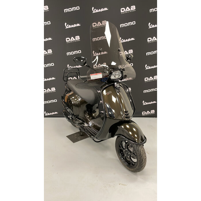 Vespa Vespa Sprint custom Python Green