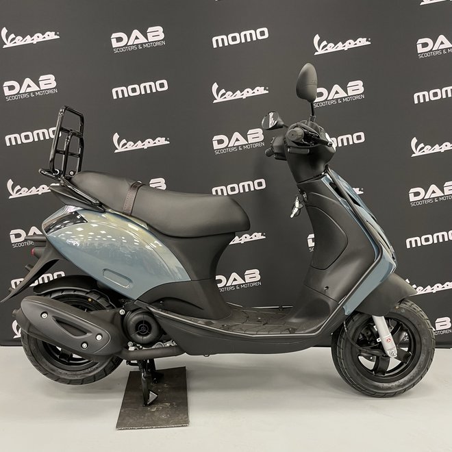 Piaggio Zip Custom E5  green cameleon parelmoer