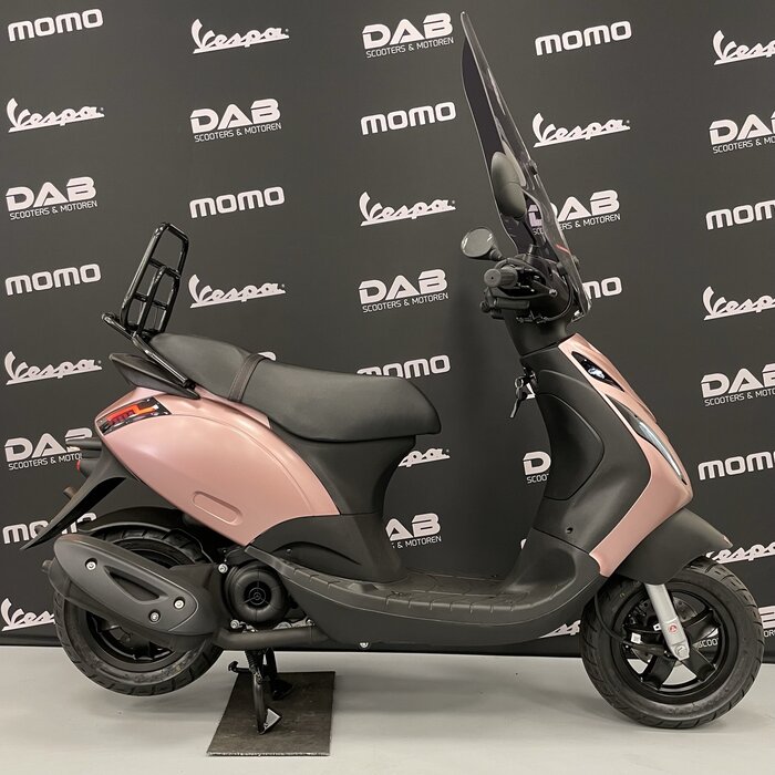 Piaggio Piaggio Zip Custom green cameleon parelmoer