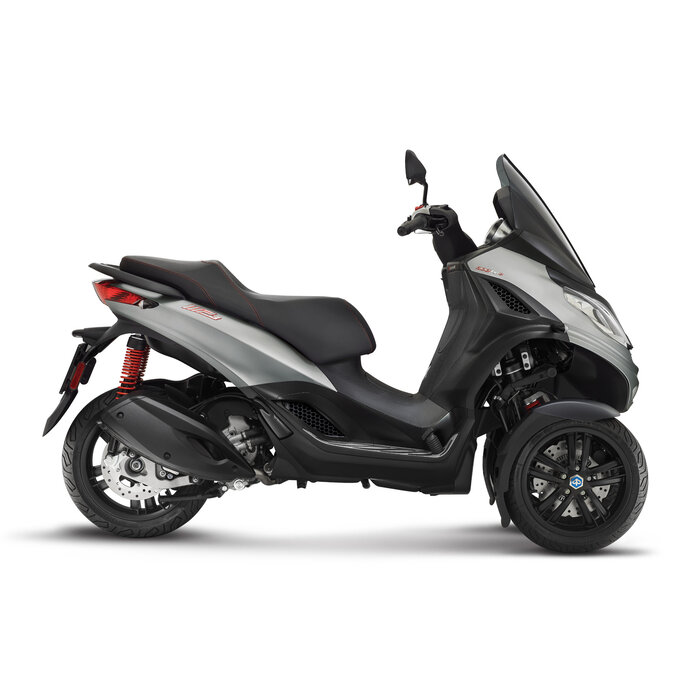 Piaggio MP3 300 HPE Sport ARGENTO COMETA
