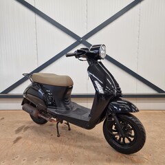 MOMO Mito snorscooter