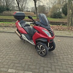 Peugeot Metropolis 400