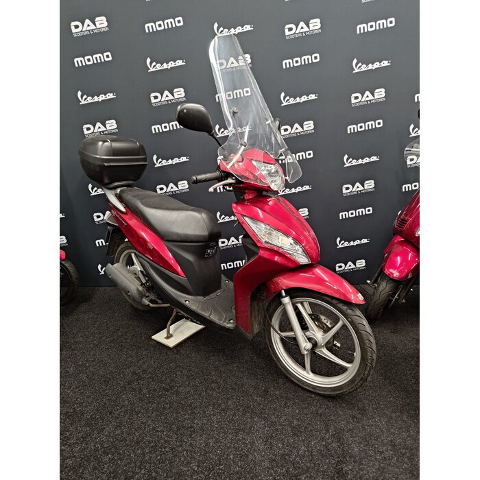 Honda NSC50 Vision bromscooter