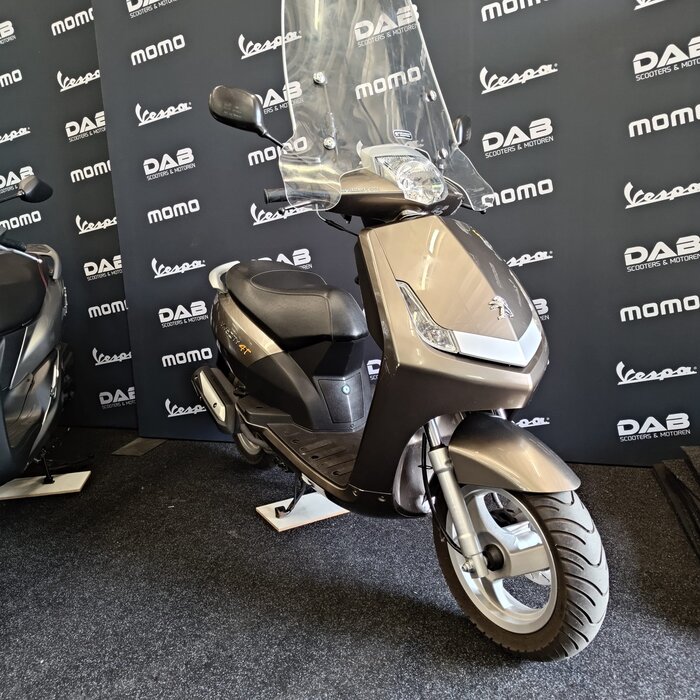 Peugeot Vivacity snorscooter