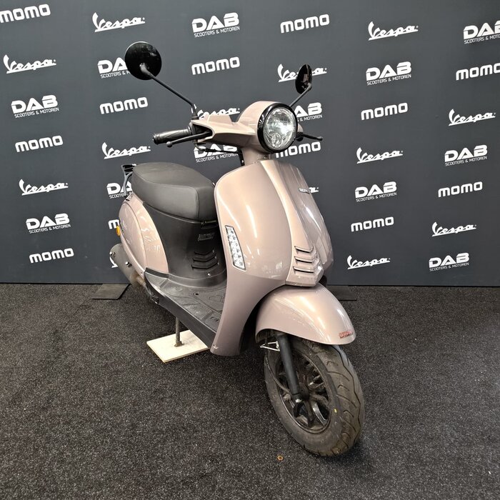 MOMO Mito snorscooter
