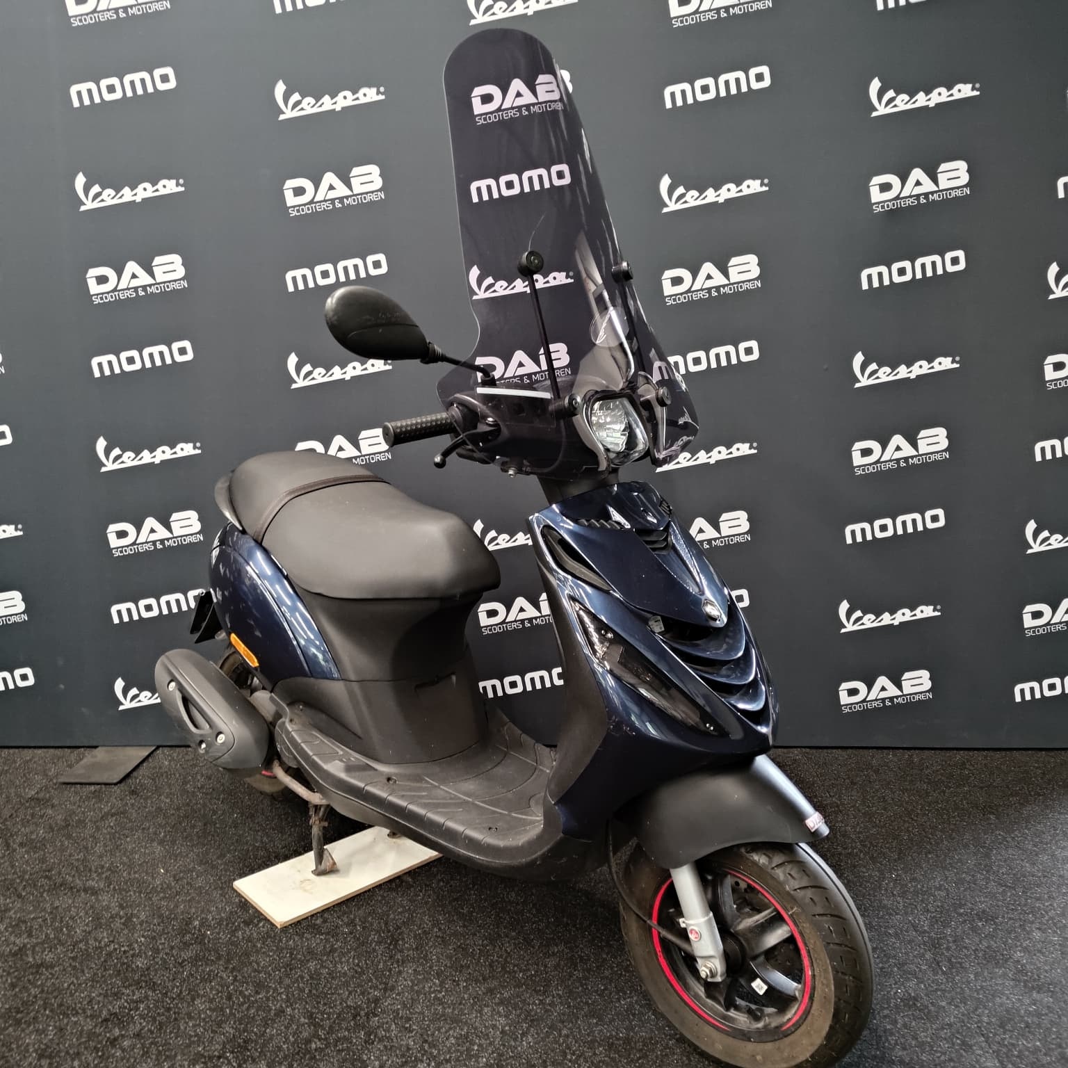 Piaggio Zip snorscooter