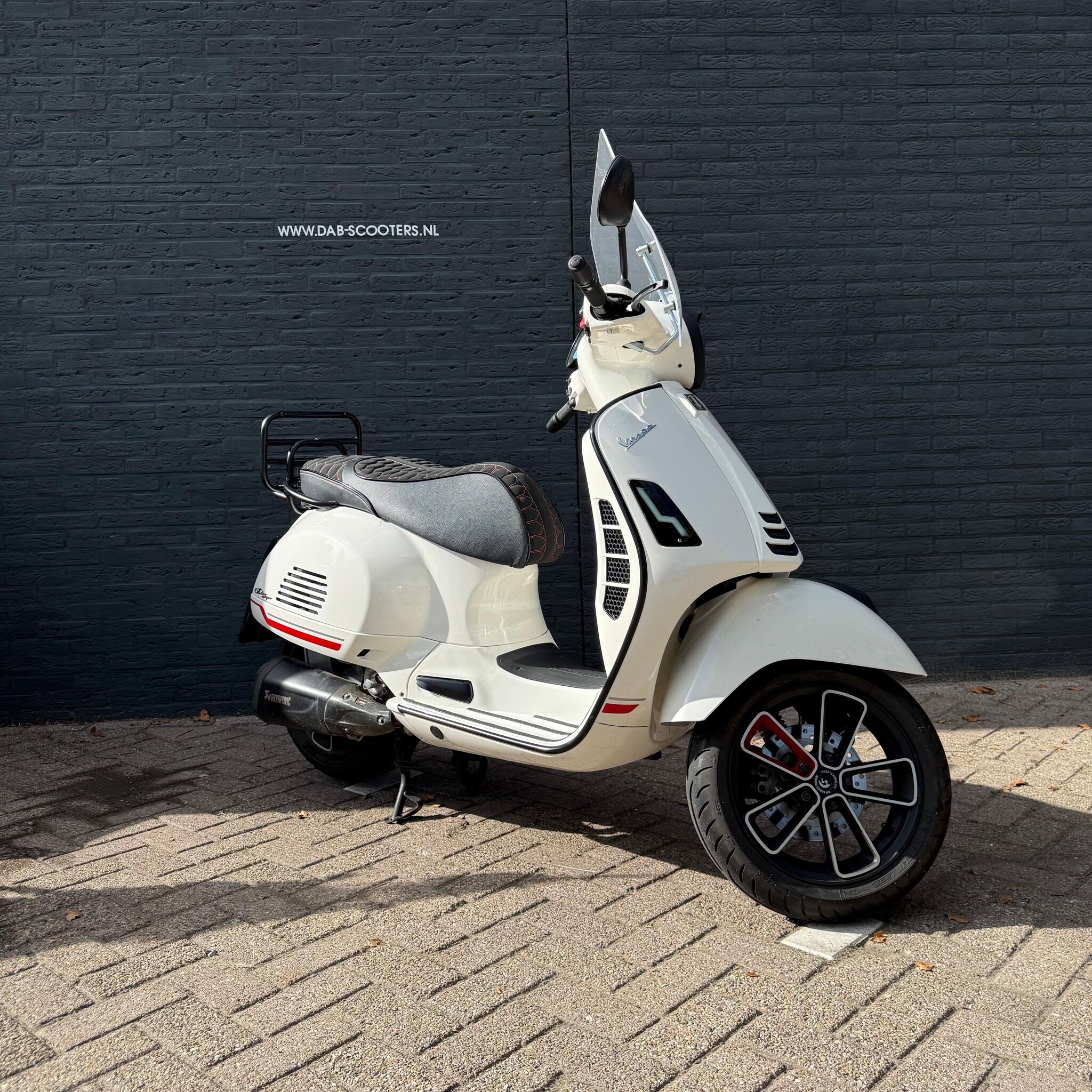 Piaggio Vespa Motorscooter