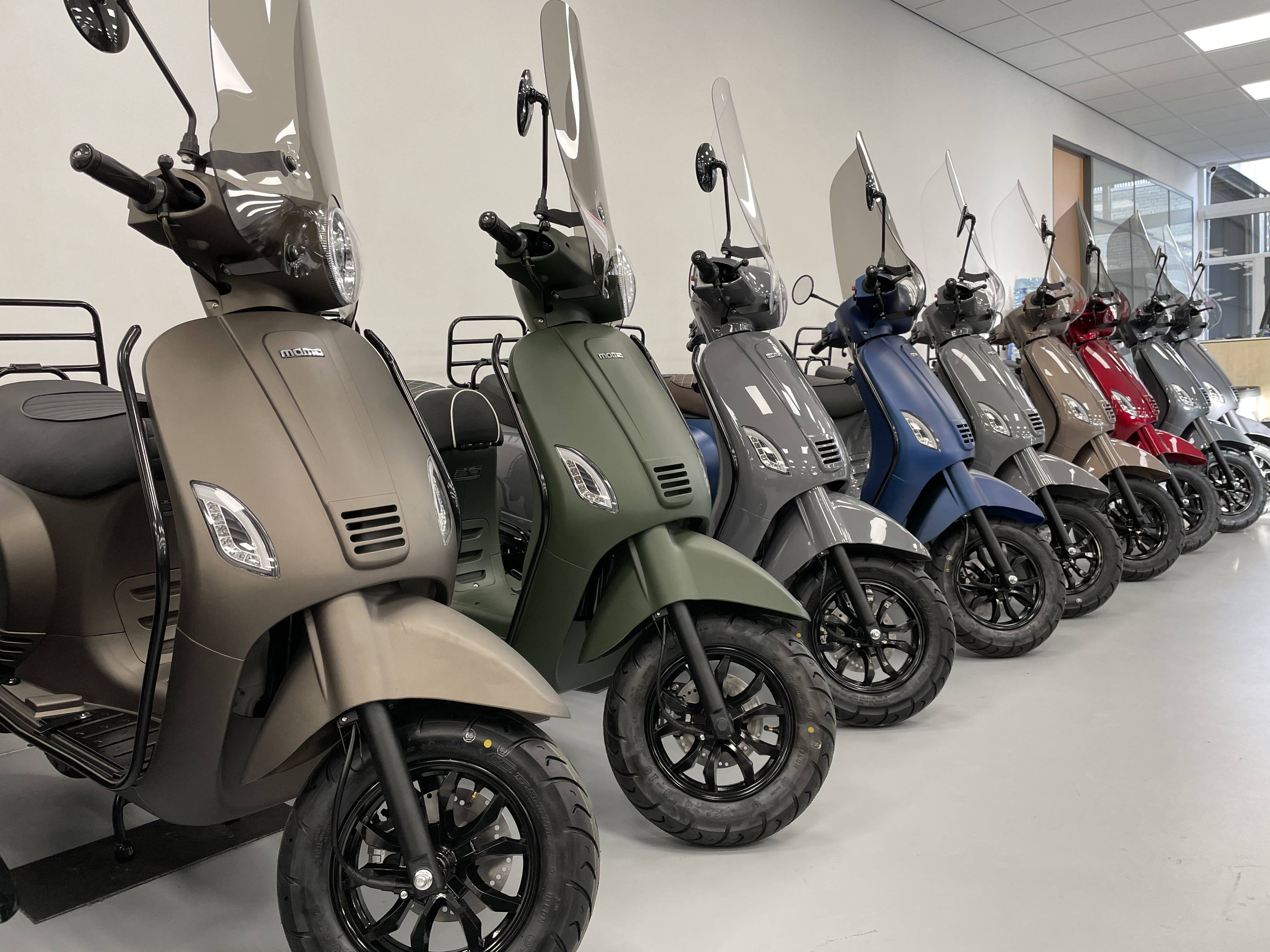 timer Ter ere van Fascinerend DAB scooters & Motoren B.V. - DAB scooters & Motoren B.V.