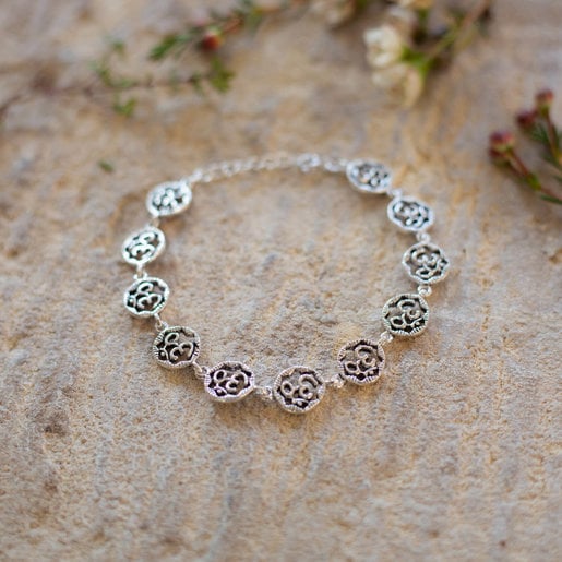 India - Jewellery & Gifts Silver Om Circle Bracelet