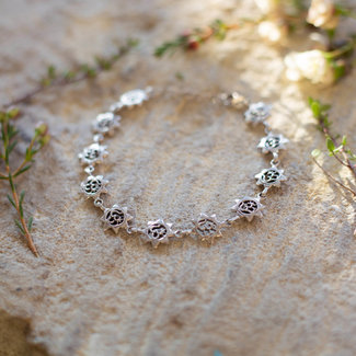 India - Jewellery & Gifts Silver Om Star Bracelet India - Jewellery & Gifts Silver Om Star Bracelet