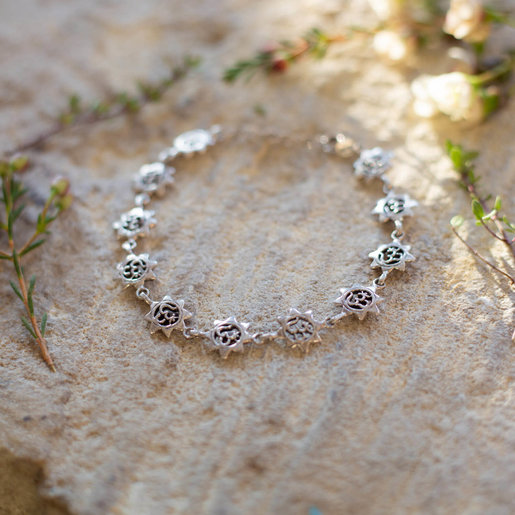 India - Jewellery & Gifts Silver Om Star Bracelet