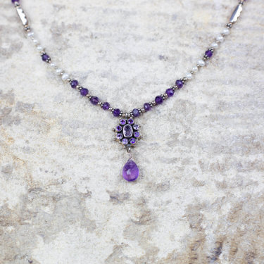 India - Jewellery & Gifts Silver & Amethyst Necklace