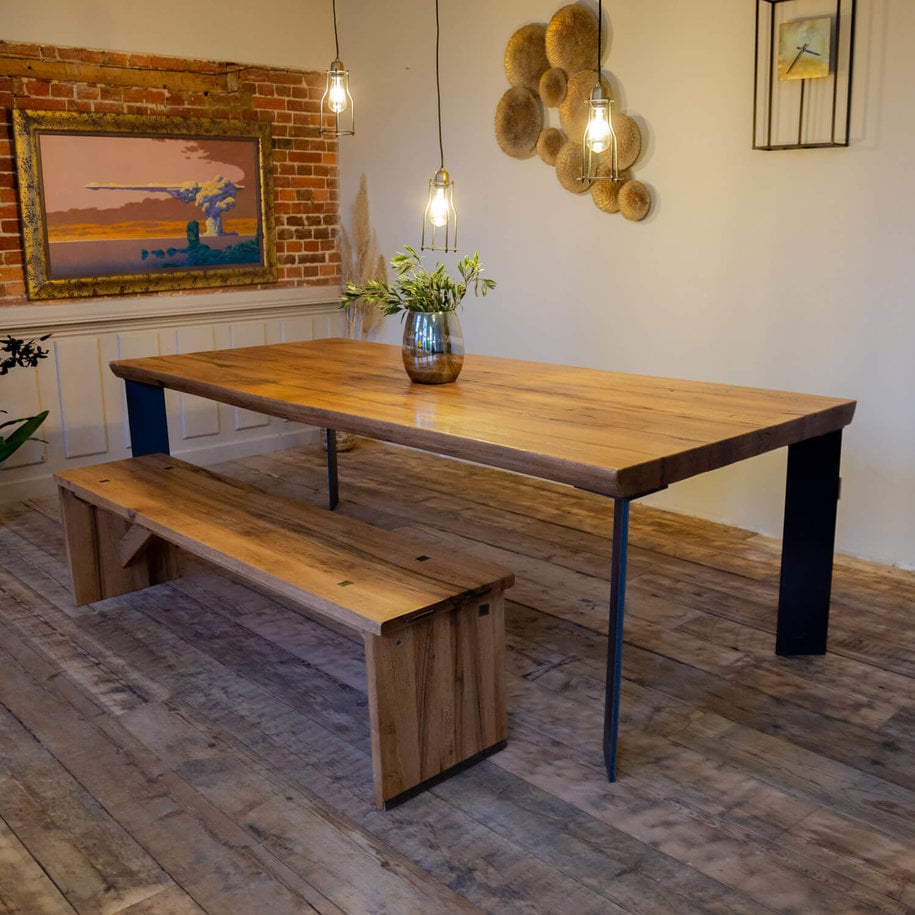 Master Oak Dining Table - Trading Boundaries