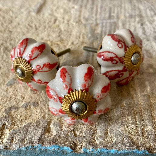 India - Handicrafts Red & White Flower Ceramic Knob