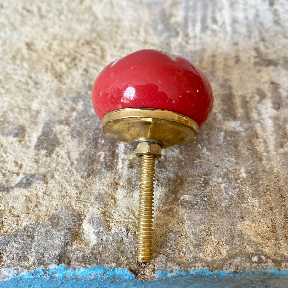 Red & White Star Round Ceramic Knob