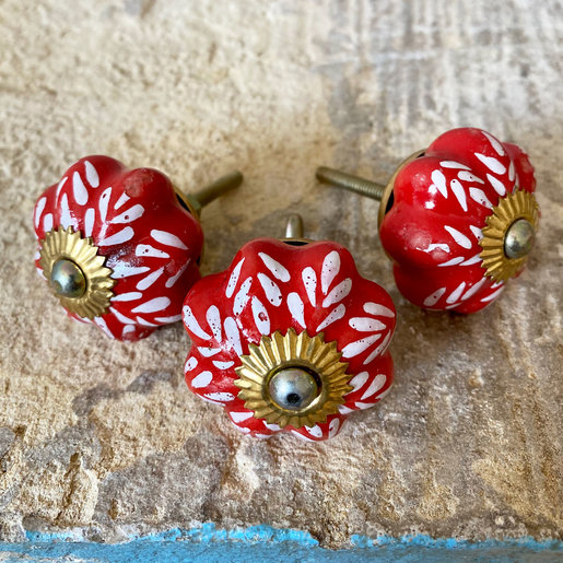 India - Handicrafts Burnt Red with White Petals Ceramic Knob