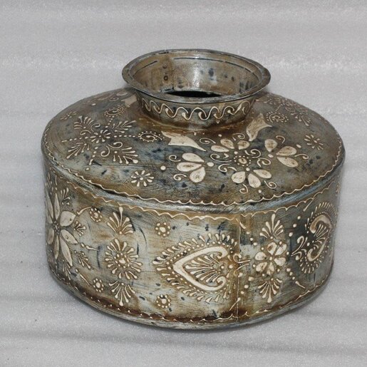 India - Handicrafts Grey & White Painted Pot