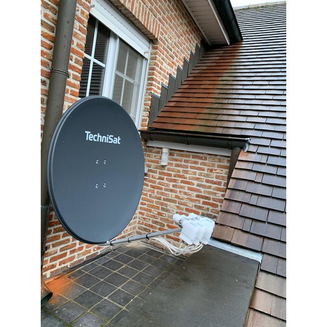 TECHNISAT SATMAN850 + MULTIHOUDER ( ENKEL AFHAAL)