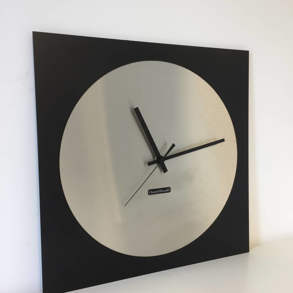 Klokkendiscounter Design - Wall clock Topaz Silver and Black