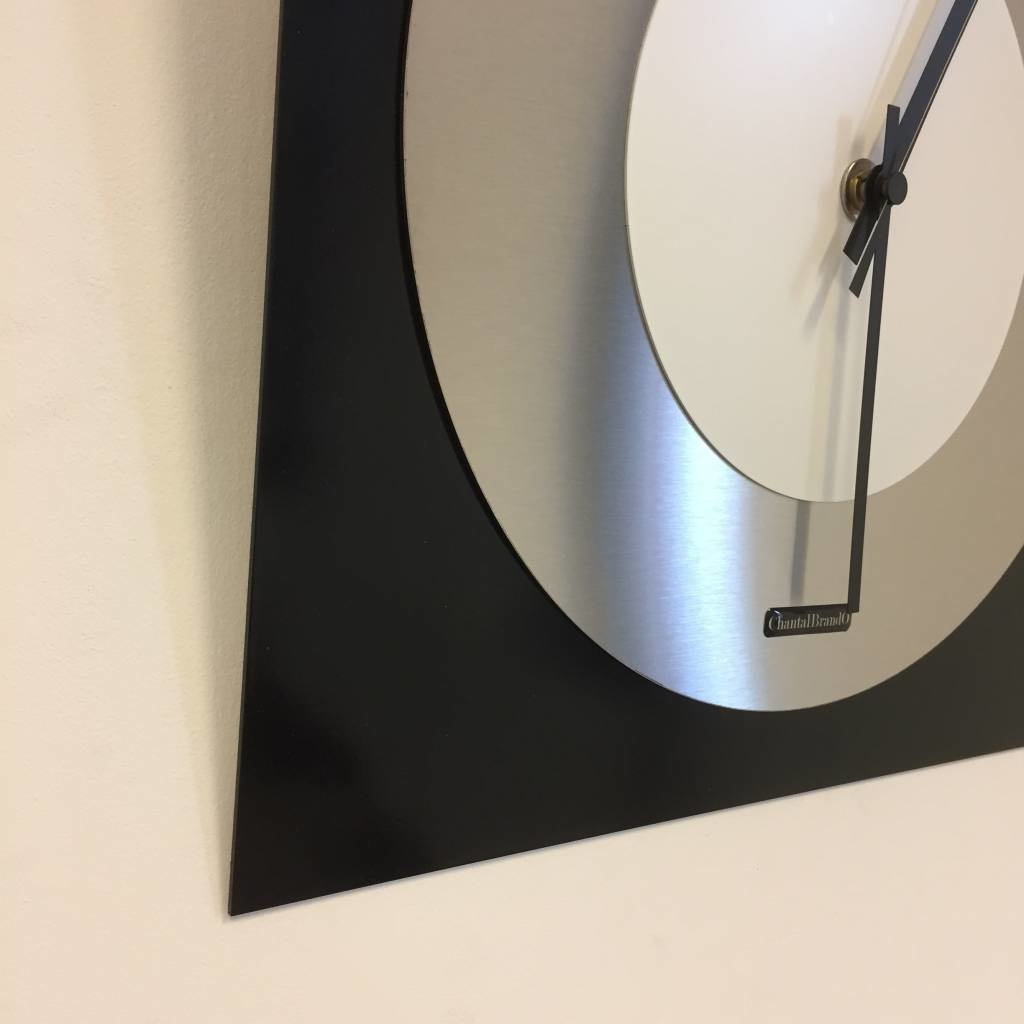 Klokkendiscounter Design - Wall clock Topaz Black and White