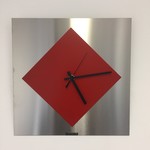 Klokkendiscounter BeoXL - Wandklok Red Window