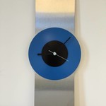 Klokkendiscounter Design - Wanduhr Edelstahl Black & Blue Modernes Design