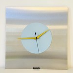 Klokkendiscounter BeoXL - Wanduhr Edelstahl Blue & Yellow Modernes Design
