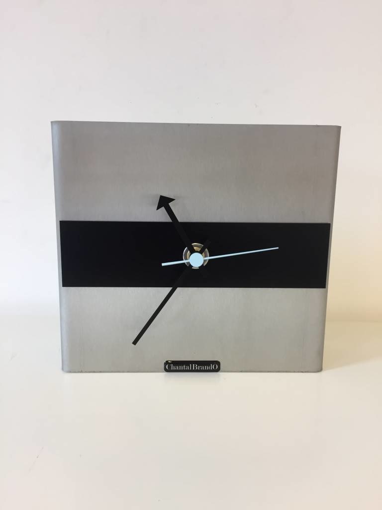 Klokkendiscounter Design - Table clock stainless steel Nike Black Stripe