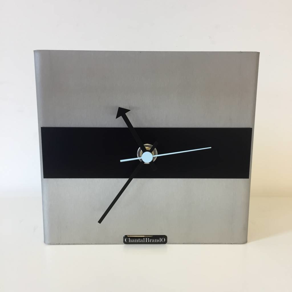 Klokkendiscounter Design - Table clock stainless steel Nike Black Stripe