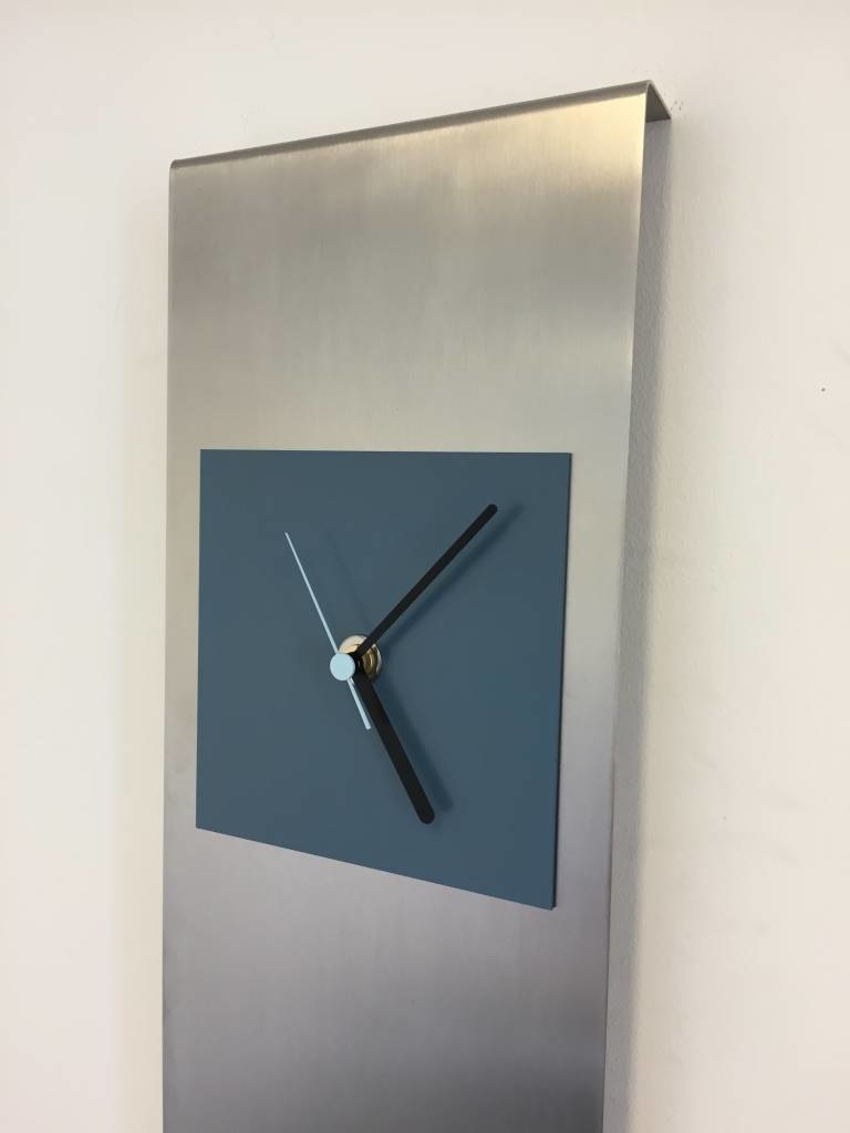 Klokkendiscounter Design - Wall clock stainless steel Cassiopee Steelblue Square