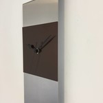 Klokkendiscounter Design - Wall clock Cassiopee Brown Square Black Hands