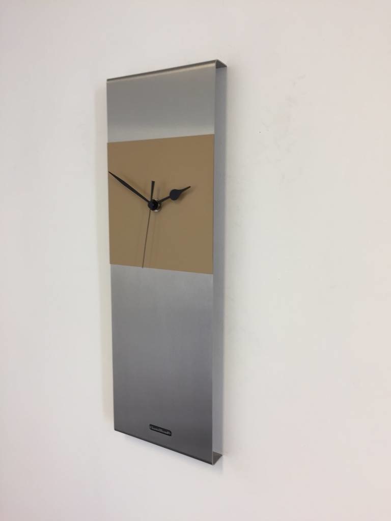 Klokkendiscounter Design - Wall clock Cassiopee Camel Modern Design