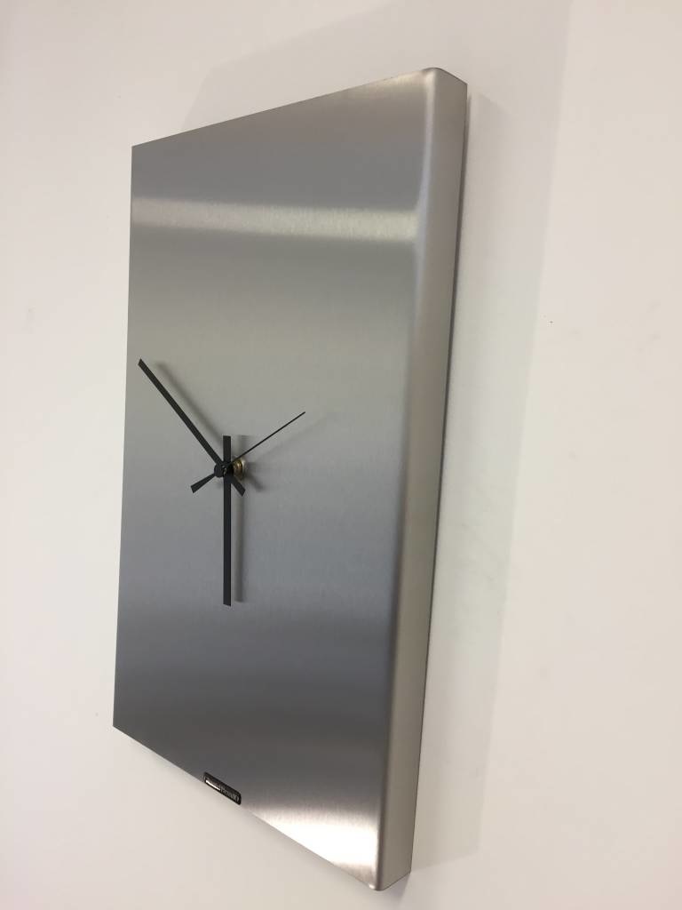 Klokkendiscounter Design - Wall clock Oslo Silver