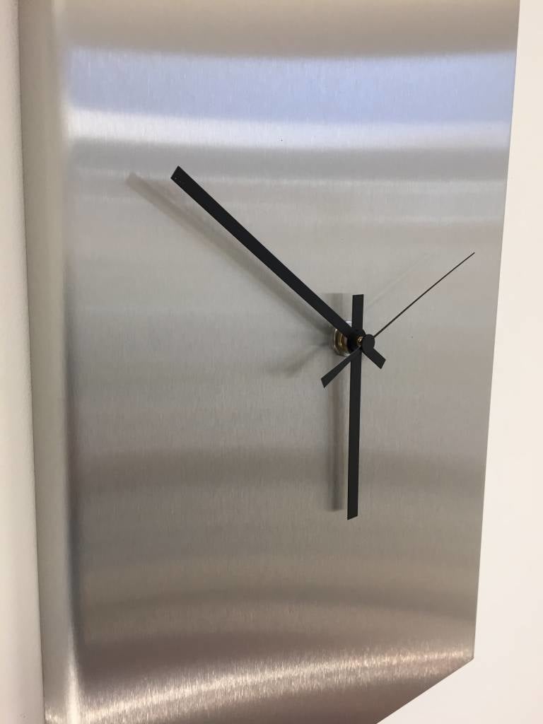 Klokkendiscounter Design - Wall clock Oslo Silver